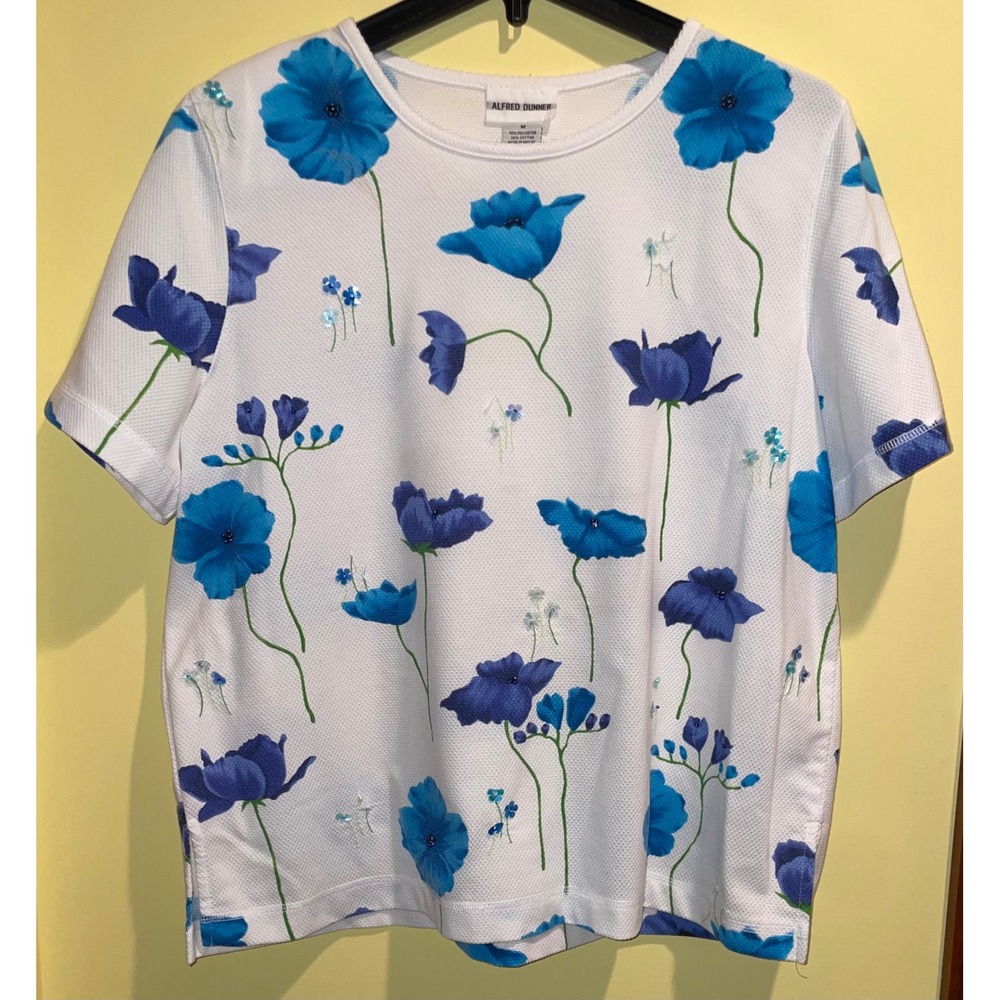 Alfred Dunner Women Blue Floral Sequin Waffle Knit Short Sleeve Top Medium